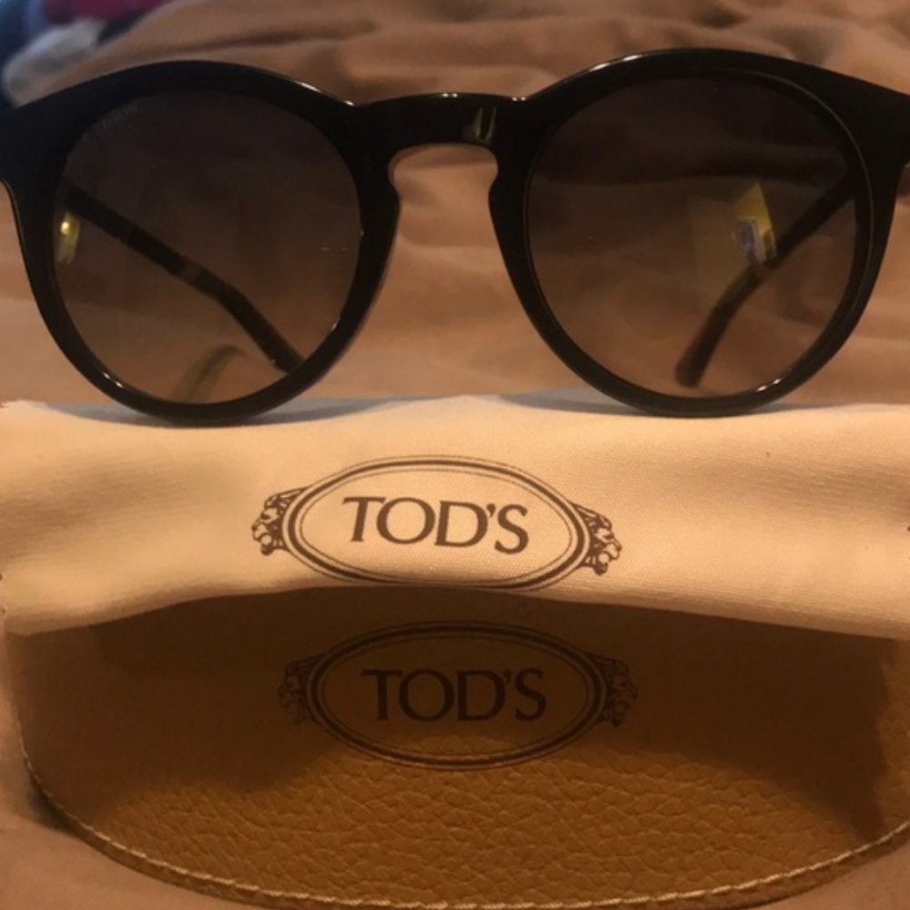 Tod's Sunglasses EUC